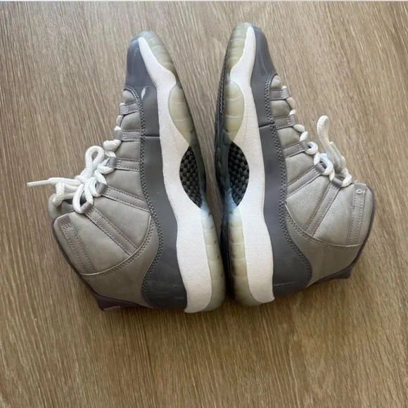 AIR JORDAN RETRO GS “COOL GREY” 11s - Picture 4 of 5